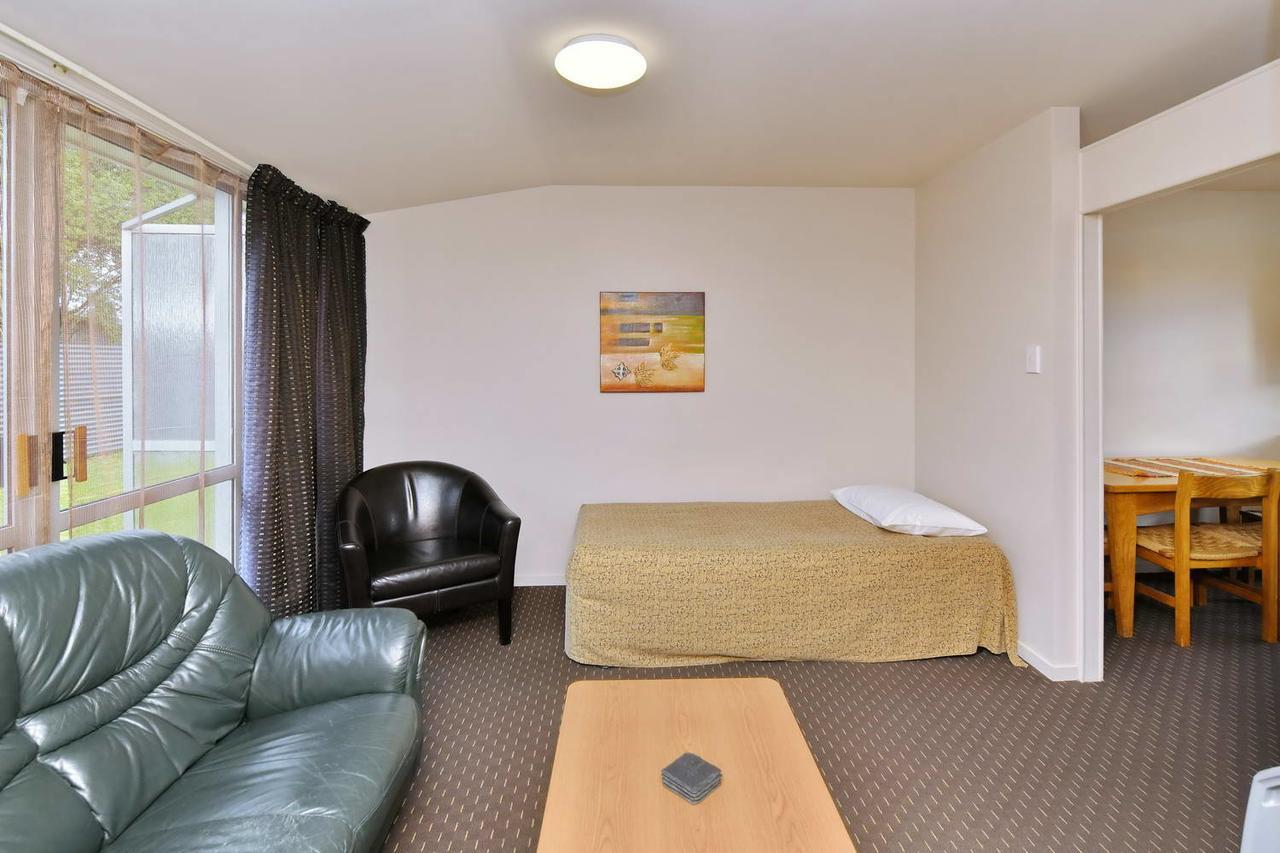 Wayside Motel Woodend Extérieur photo